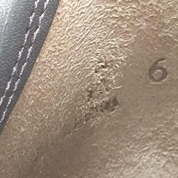 Paul Green Women’s Malibu Slice Zip Ankle Bootie Gray Leather Size 6UK / 8.5US - Picture 7 of 9